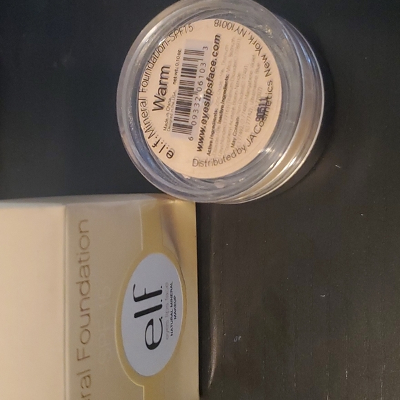 E.L.F. Mineral Foundation - SPF 15 - Warm - Picture 2 of 3